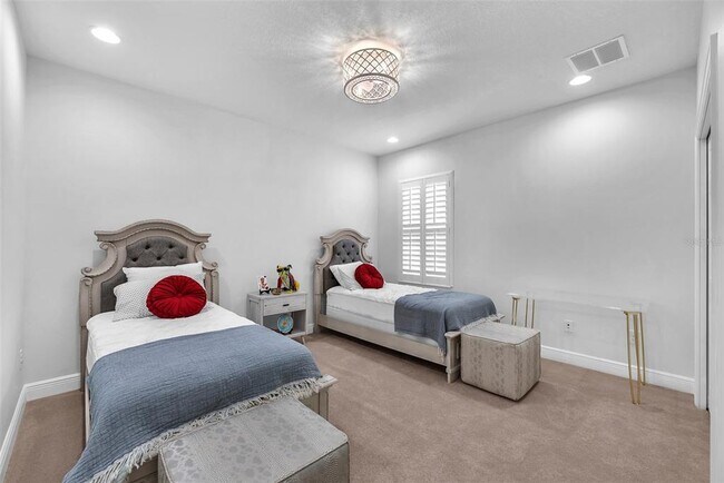 Building Photo - 322 Winterside Dr