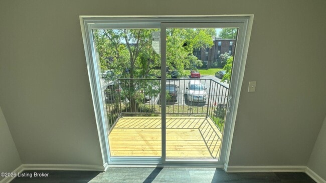 Building Photo - 6512 Six Mile Ln