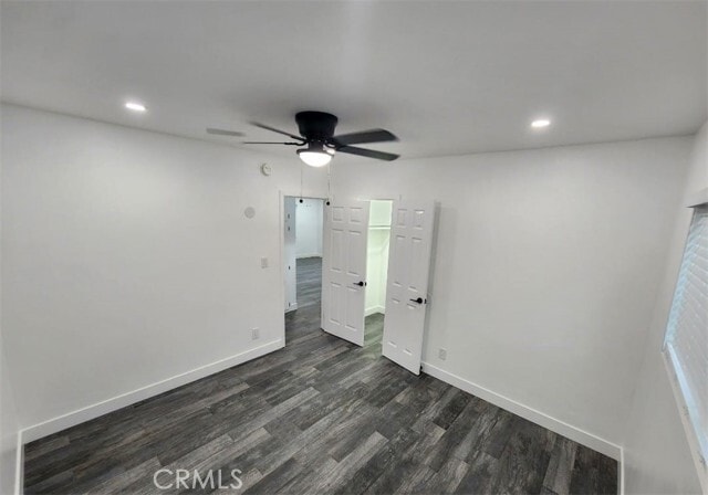 Building Photo - 714 W 95th St