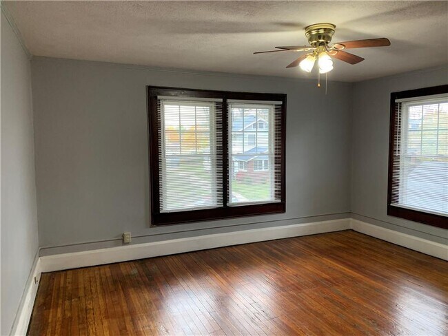 Building Photo - 3847 Carrollton Ave