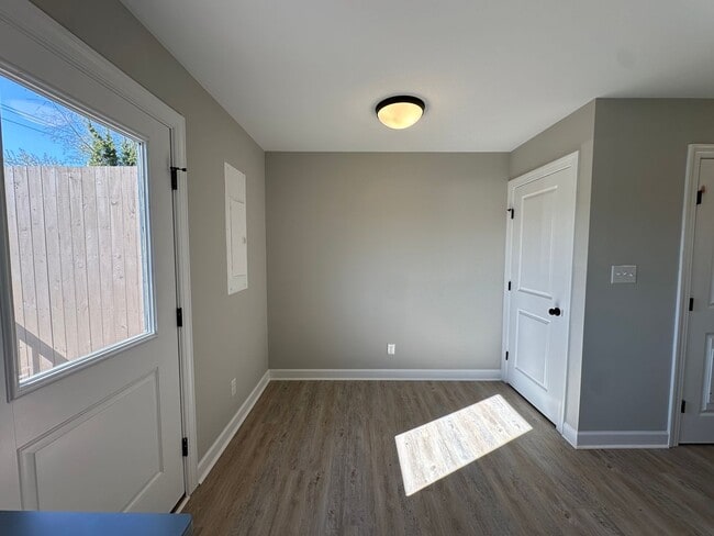 Building Photo - New Townhouse In Altavista!