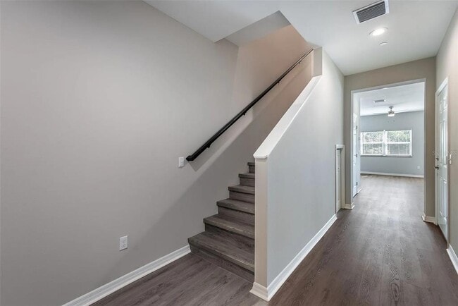 Building Photo - 2102 Sebring Pl