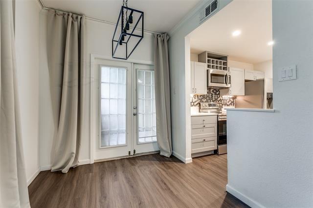 Building Photo - 8601 Park Ln