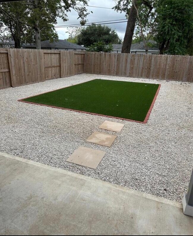 Building Photo - 4133 Clover St