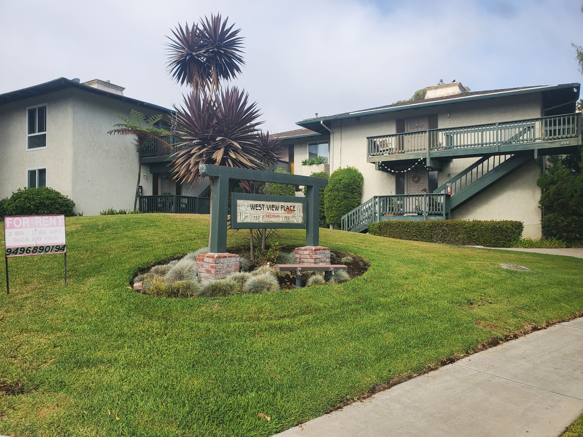 Building Photo - 741 Amigos Way