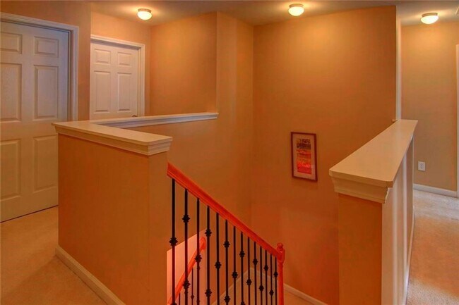Building Photo - 4017 Labrador Way