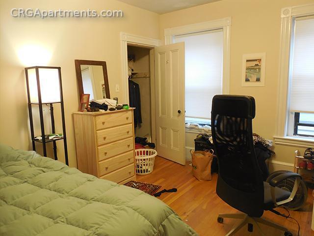 Building Photo - 44 Cedar St