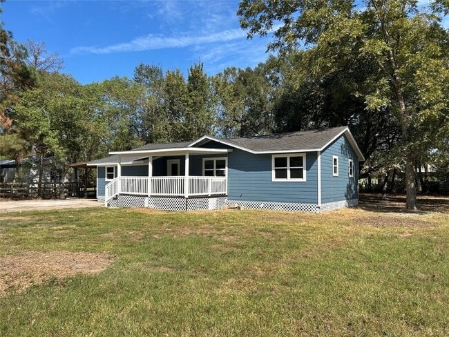 Building Photo - 21057 Live Oak St