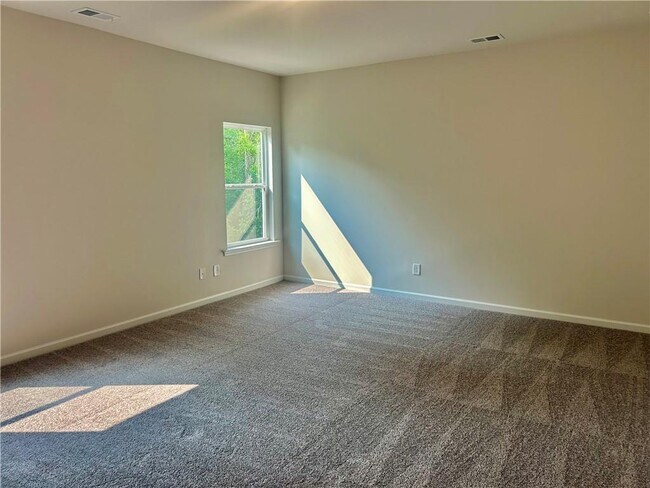Building Photo - 1083 Lyndhurst Ln