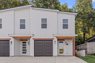 Building Photo - 432 Wayne Ave