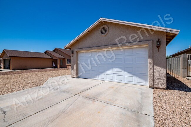 Building Photo - HUALAPAI MOUNTAIN FOOTHILLS HOME