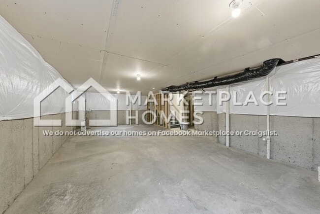 Building Photo - 6300 Trailview Dr