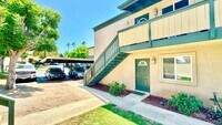 Building Photo - Darling, Entry Level, Corner-End Condo Uni...