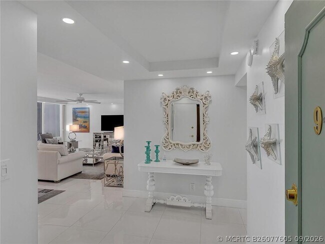 Building Photo - 4280 Galt Ocean Dr