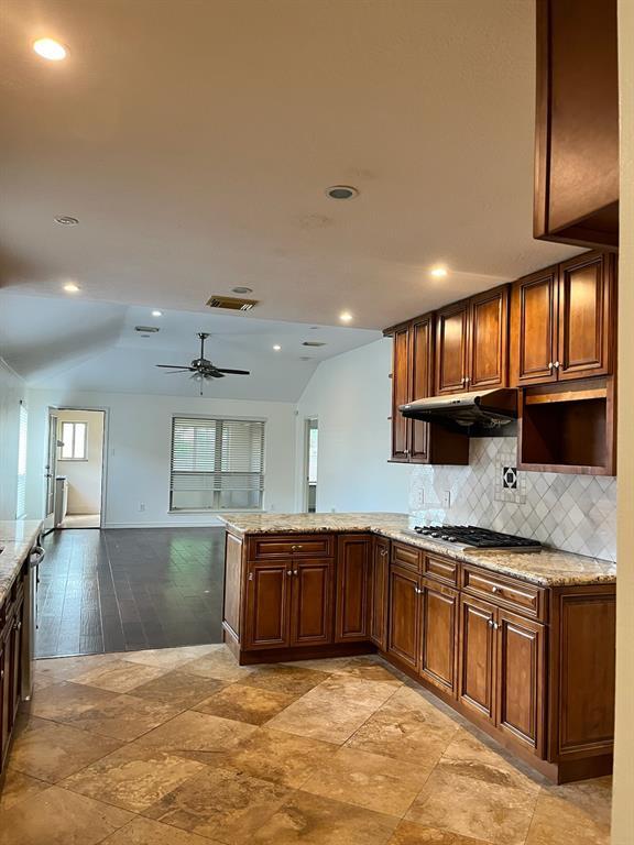 Building Photo - 13138 Woodvine Trail