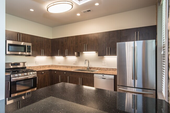 Building Photo - 4354 S Prairie Ave