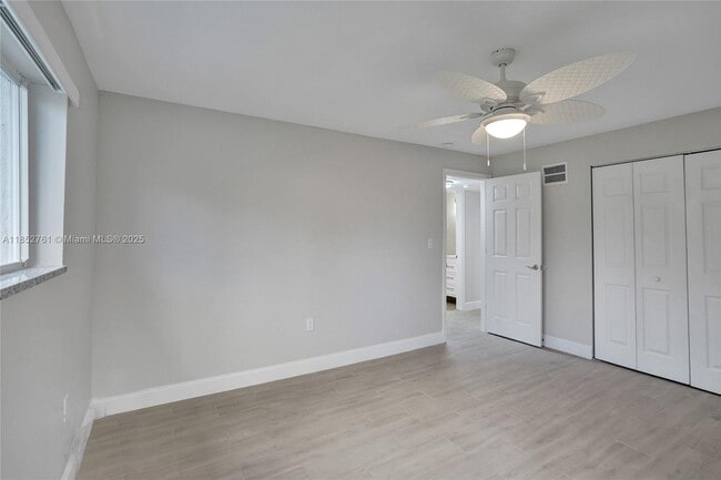 Building Photo - 3800 SW 58th Terrace