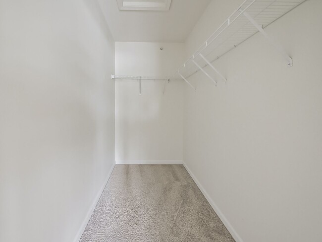 Building Photo - AVAILABLE NOW! Charming 2-Bed Home in the Heart of Wixom