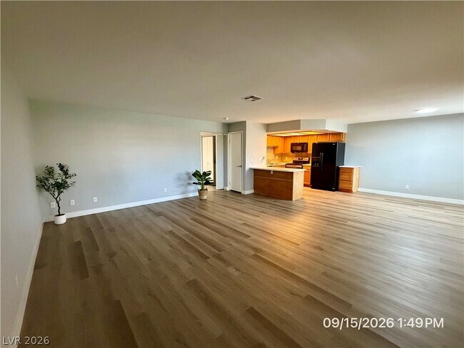 Building Photo - 8410 Eldora Ave