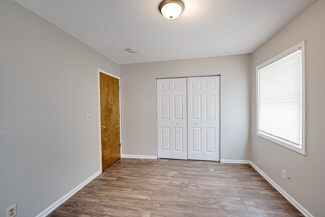 Building Photo - 1209 Gage St