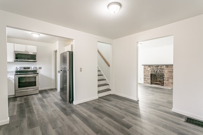 Building Photo - 2868 Brighton Henrietta Town Line Rd