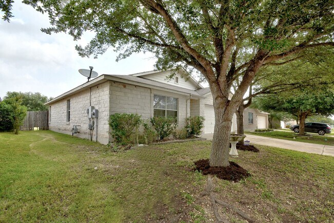 Building Photo - 117 Pheasant Trl