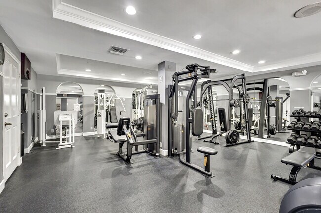 Building Photo - 780 S Sapodilla Ave