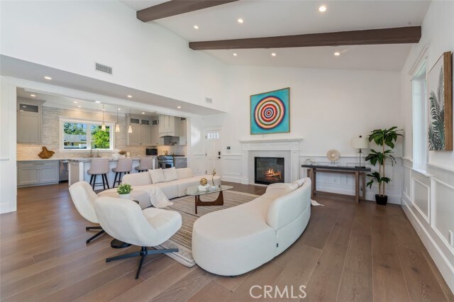 Building Photo - 20701 Dumont St