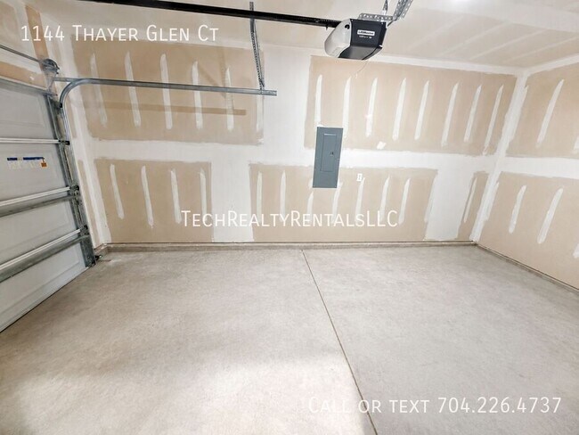 Building Photo - 1144 Thayer Gln Ct