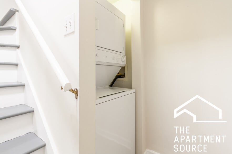 Building Photo - 1253 W Henderson St