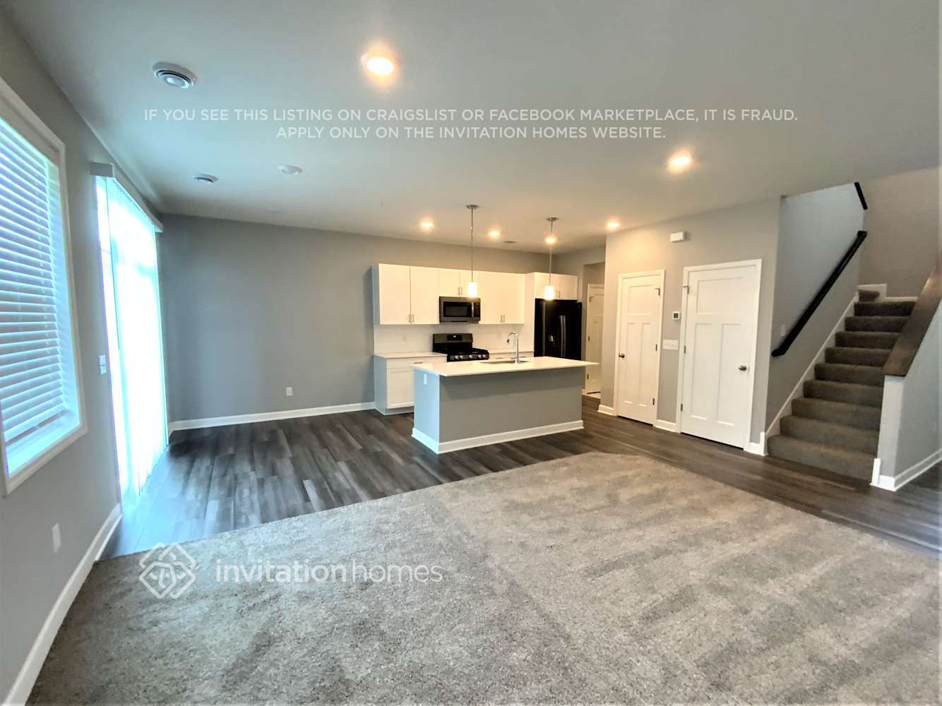 Building Photo - 16710 Dunkirk Cir N
