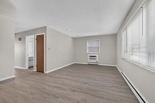 Building Photo - 5801 W 25th St