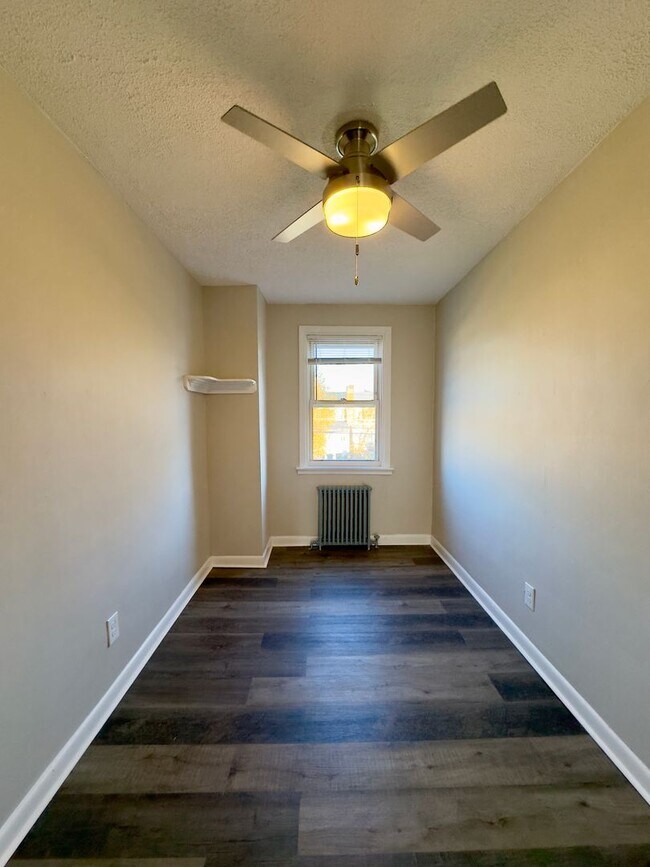 Building Photo - Charming 3Bed/2Bath Townhome in Dundalk, MD!