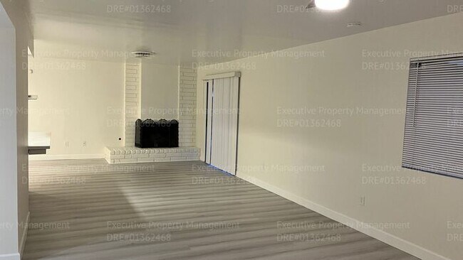 Building Photo - Remodeled 3 bedroom/ 2 bathroom home