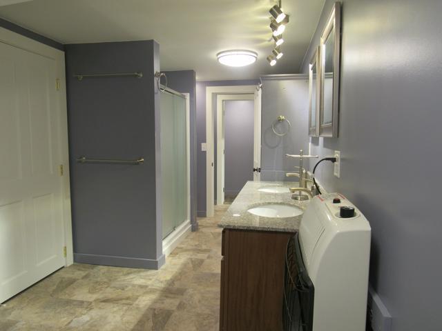 Building Photo - $1,600 - 2 Bed / 1.5 Bath House on Caney Fork with Stunning Landscaped Gardens