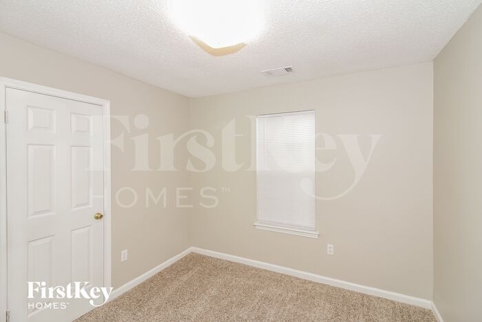 Building Photo - 1590 Belle Trees Dr