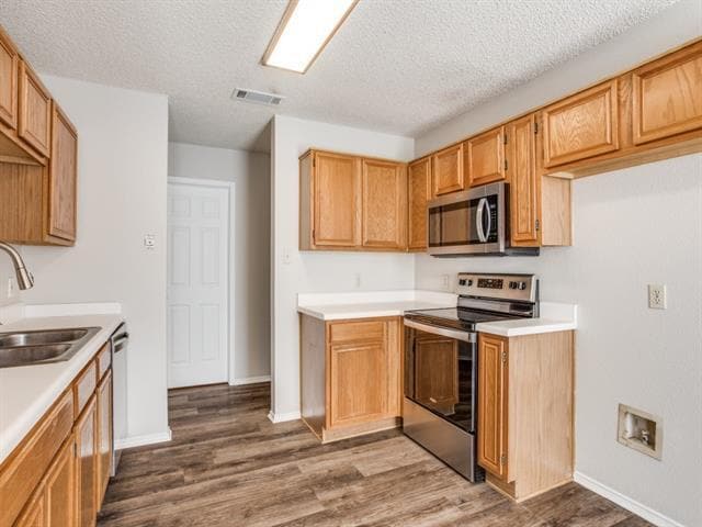 Building Photo - 2097 Quarter Horse Ln