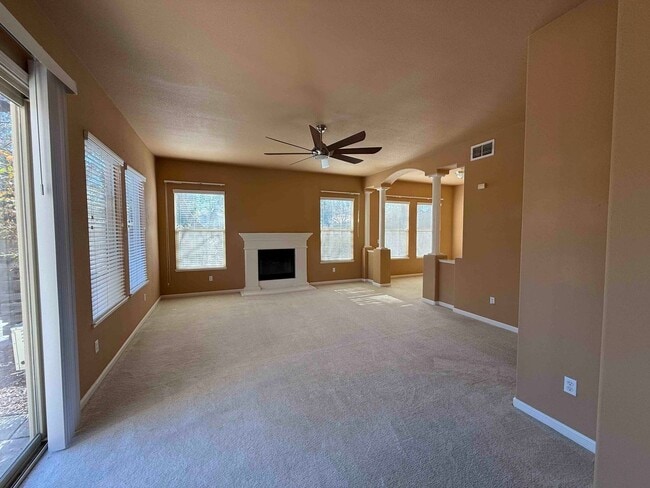Building Photo - Absolutely Gorgeous Home in Gated Rosevill...