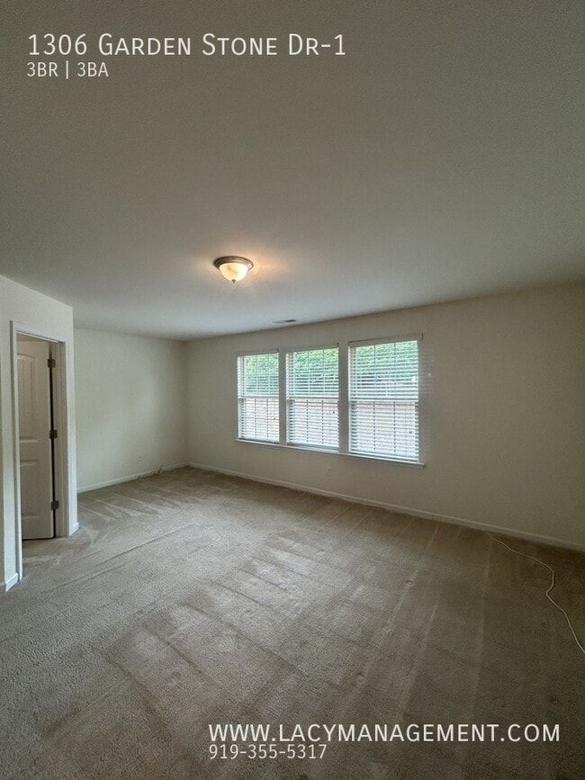Building Photo - 1306 Garden Stone Dr