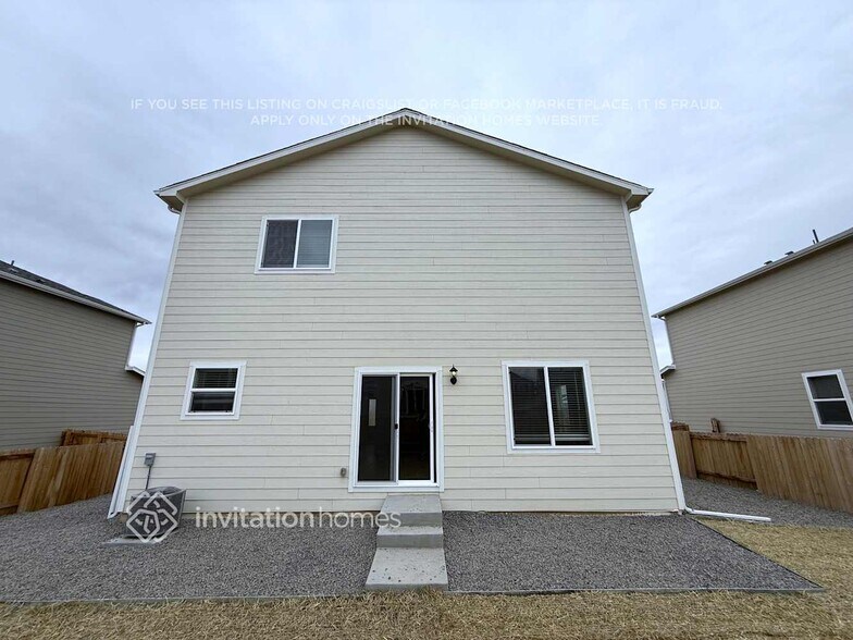 Building Photo - 7207 Dolores Ave