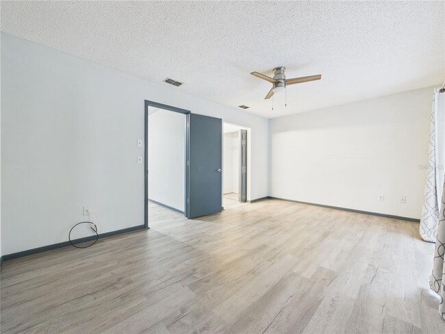 Building Photo - 11239 Cedar Hollow Ln