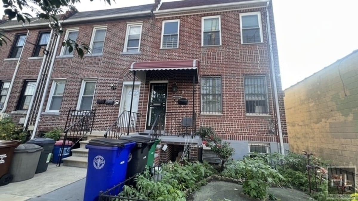 Building Photo - 2088 Utica Ave