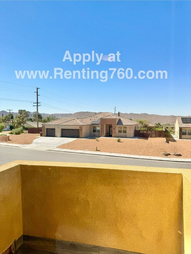 Building Photo - Newer 4 Bedroom 3 Bathroom Home With Solar...