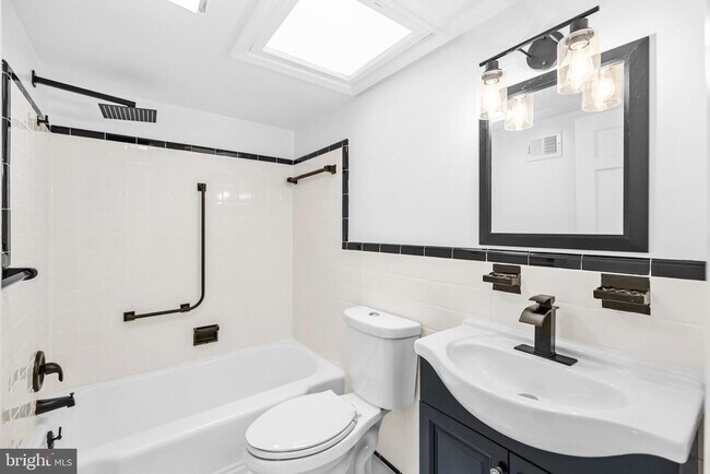 Building Photo - 2420 I St NW