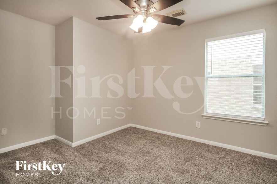 Building Photo - 17118 Carshalton Ct