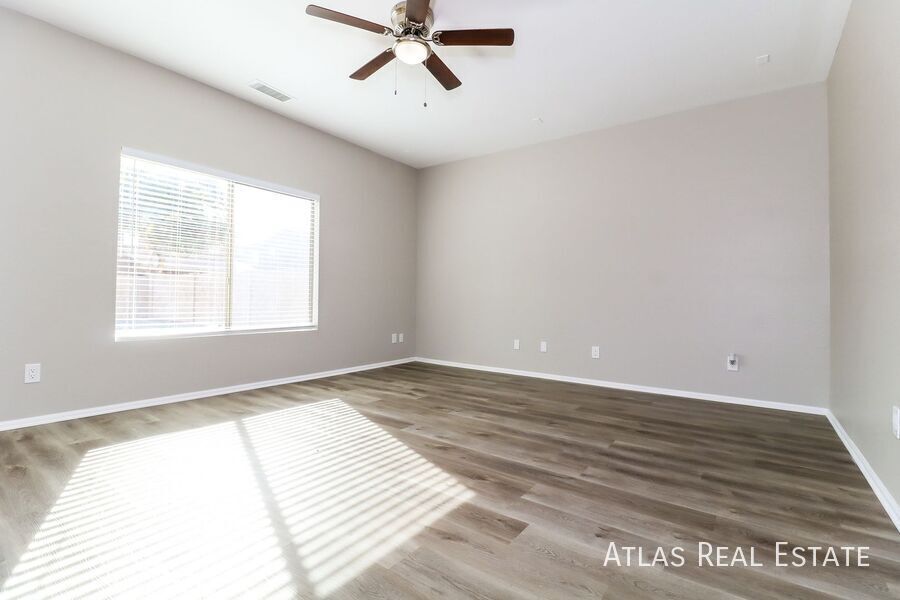 Building Photo - 13771 W Mauna Loa Ln
