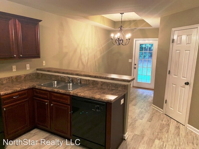 Building Photo - 2 br, 2 bath House - 2768 Southwood View