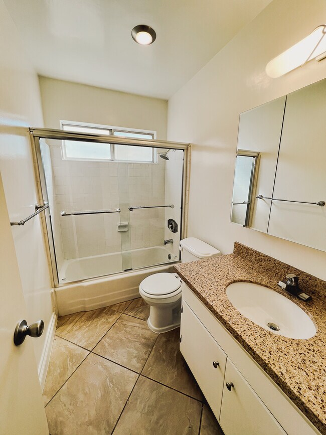 Building Photo - 3810 Wade St