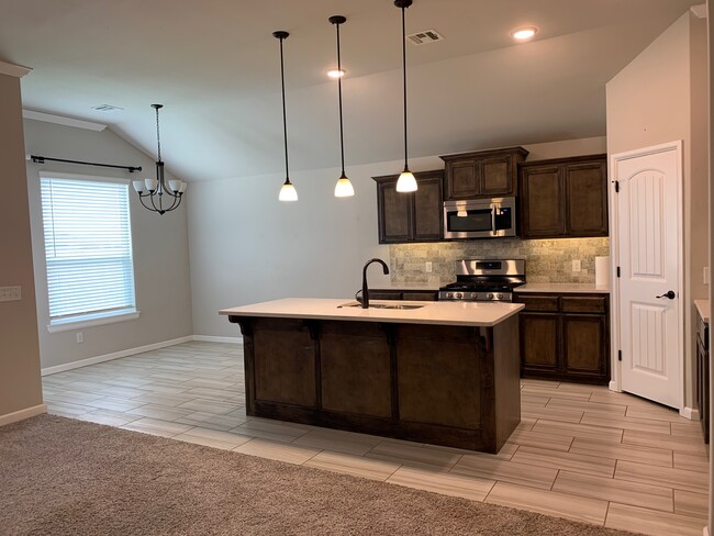 Building Photo - 18208 Autumn Grove Dr
