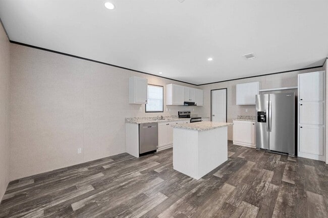 Building Photo - 309 W Buell Dr